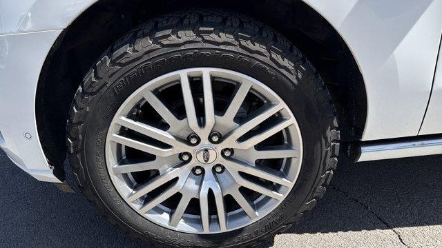 2024 Ford Expedition MAX Platinum