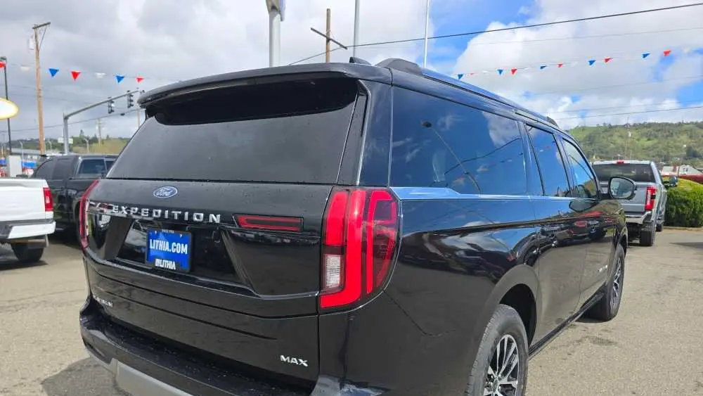 2025 Ford Expedition MAX Platinum