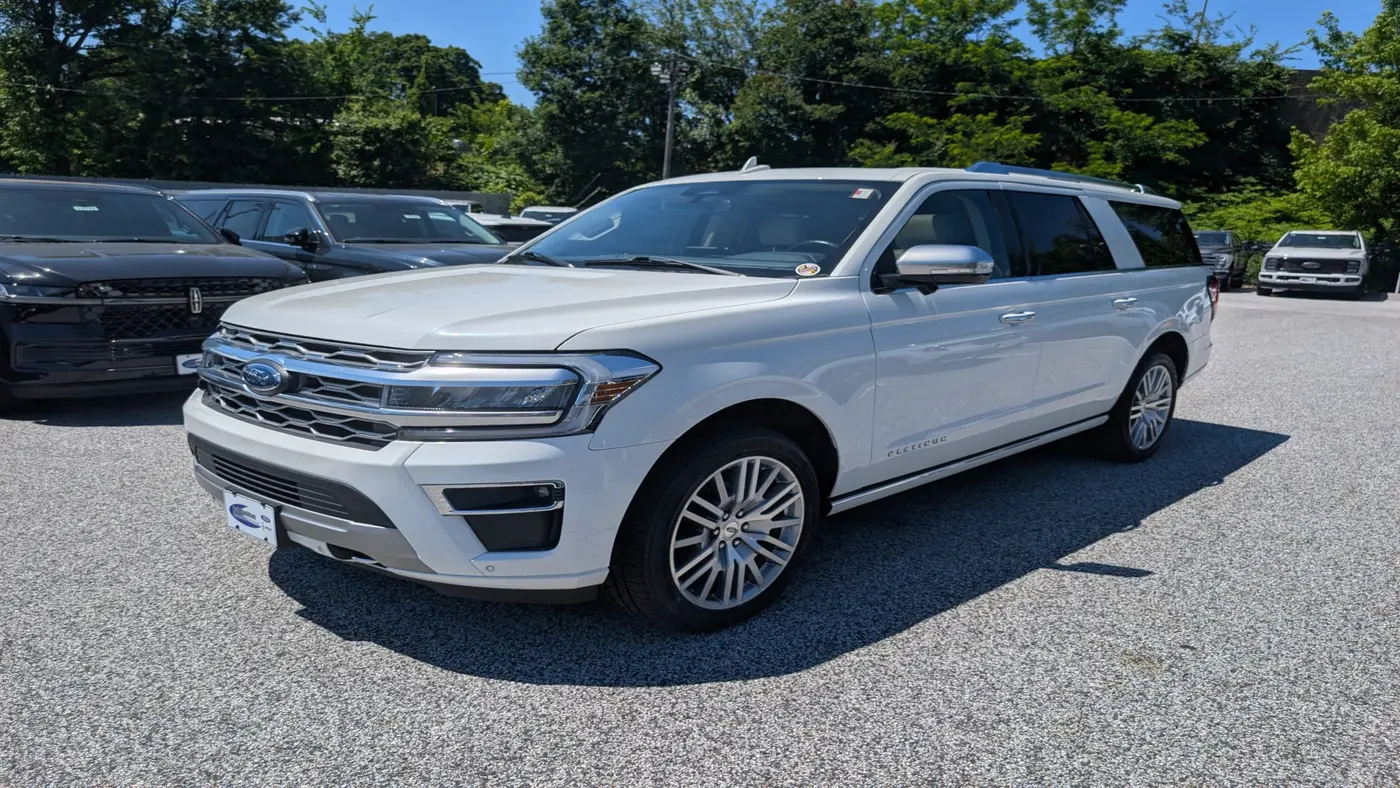 2023 Ford Expedition MAX Platinum