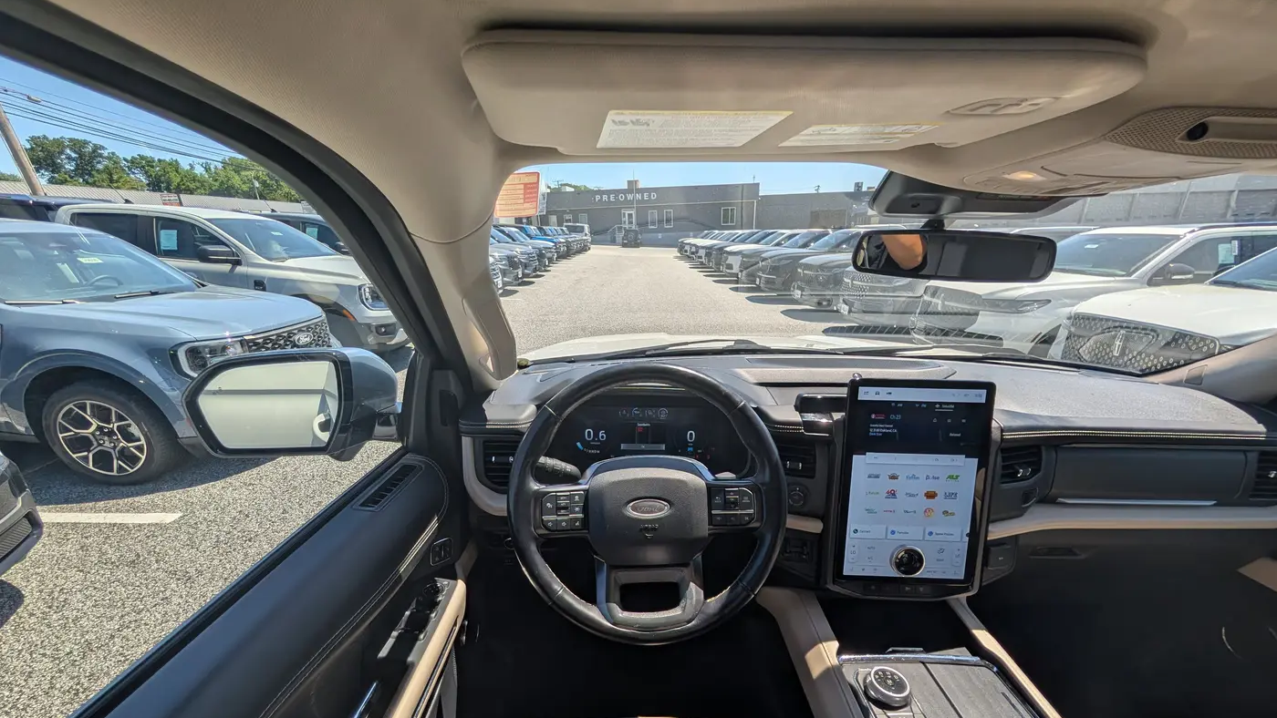 2023 Ford Expedition MAX Platinum