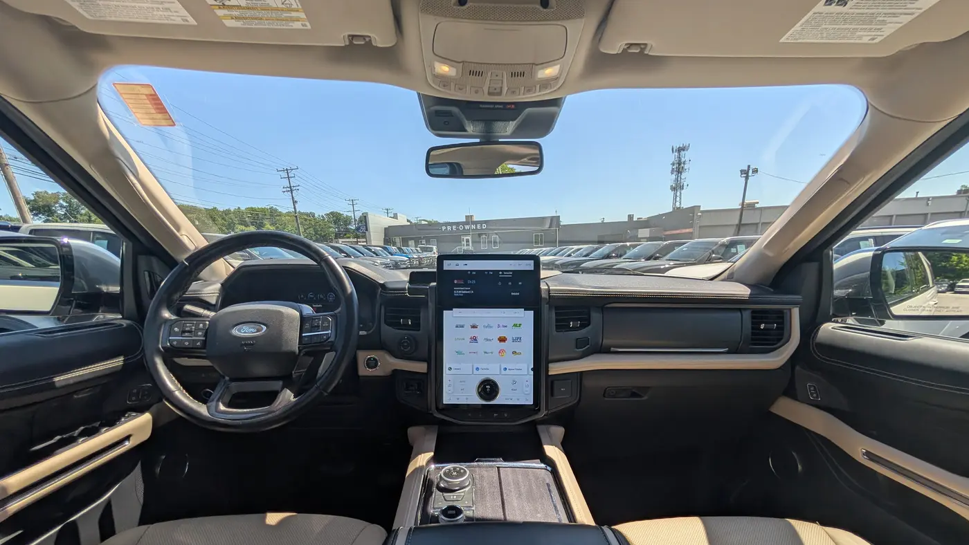 2023 Ford Expedition MAX Platinum