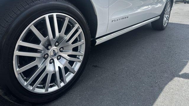 2024 Ford Expedition MAX Platinum