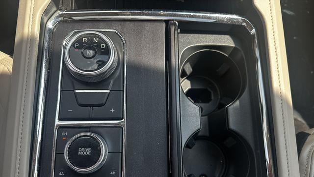 2024 Ford Expedition MAX Platinum