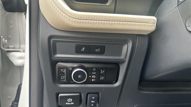 2024 Ford Expedition MAX Platinum