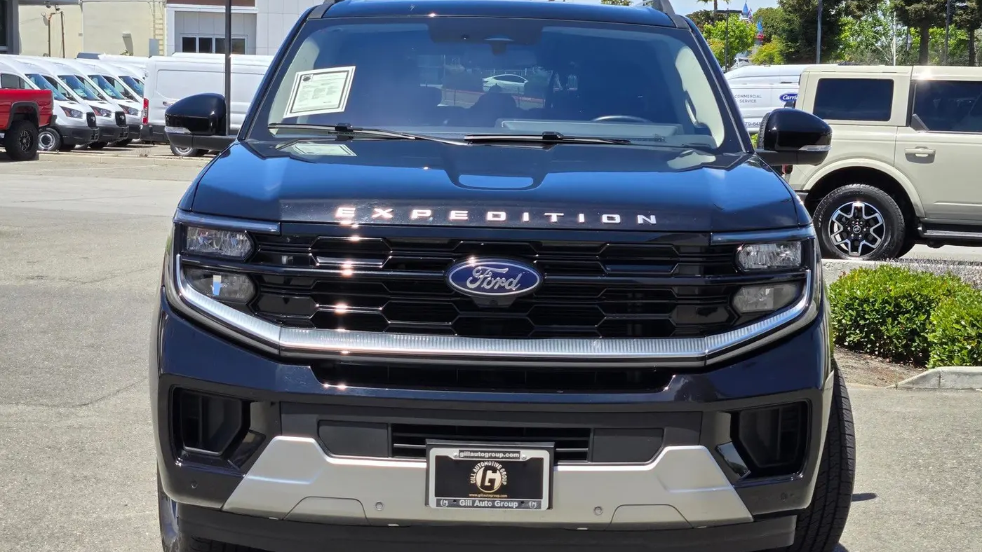 2025 Ford Expedition MAX Platinum
