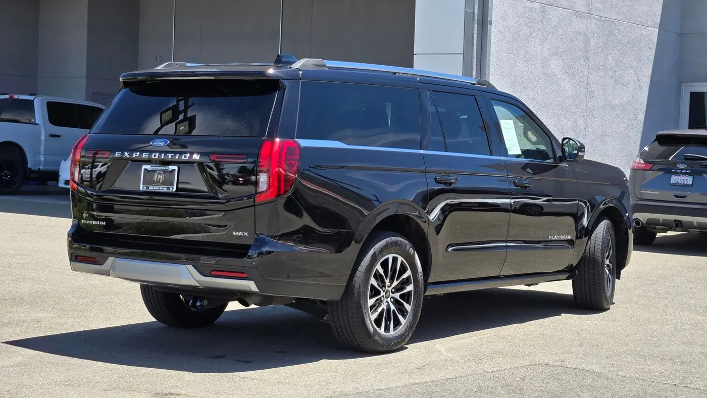 2025 Ford Expedition MAX Platinum