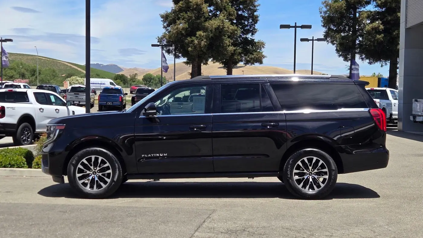 2025 Ford Expedition MAX Platinum