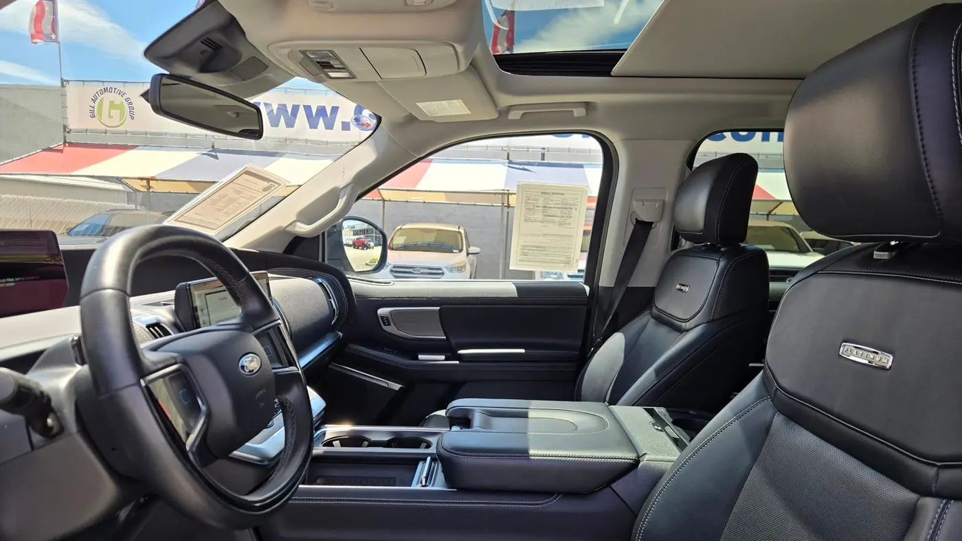 2025 Ford Expedition MAX Platinum