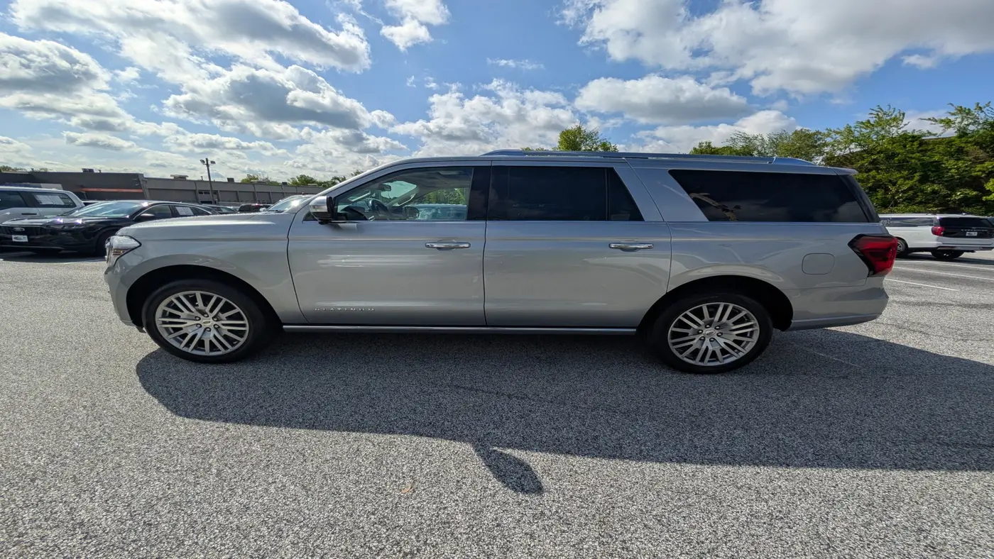 2023 Ford Expedition MAX Platinum