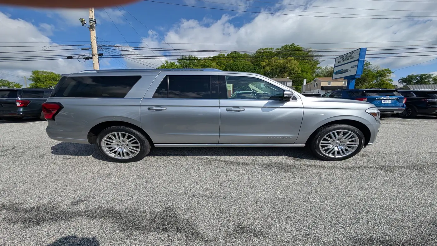 2023 Ford Expedition MAX Platinum