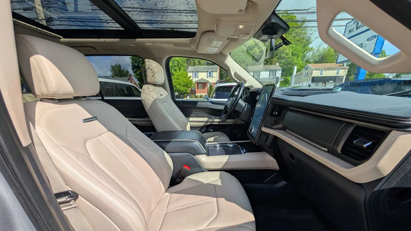 2023 Ford Expedition MAX Platinum