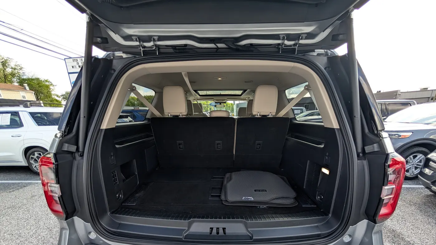 2023 Ford Expedition MAX Platinum