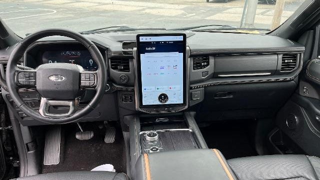 2023 Ford Expedition MAX Platinum