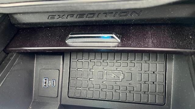 2023 Ford Expedition MAX Platinum