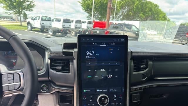 2024 Ford Expedition MAX Platinum