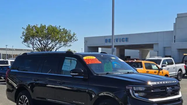 2025 Ford Expedition MAX Platinum