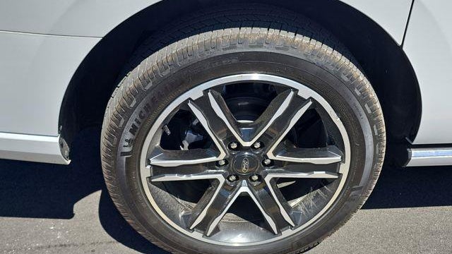 2023 Ford Expedition MAX Platinum