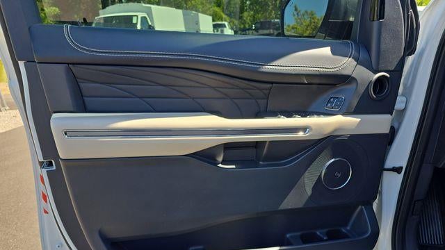 2023 Ford Expedition MAX Platinum