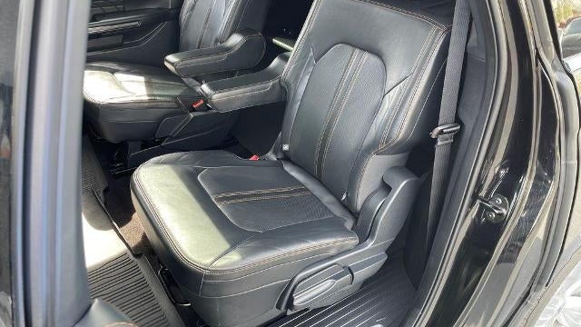 2023 Ford Expedition MAX Platinum