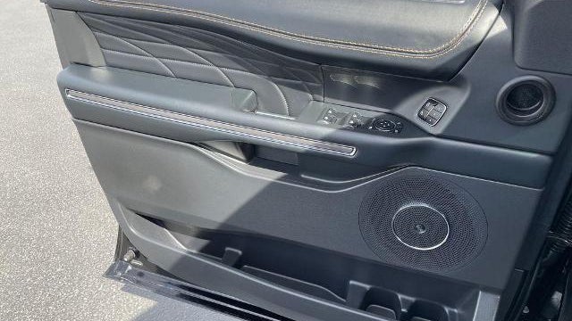 2023 Ford Expedition MAX Platinum