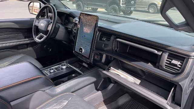 2023 Ford Expedition MAX Platinum