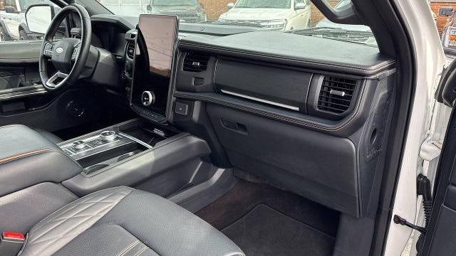2023 Ford Expedition MAX Platinum