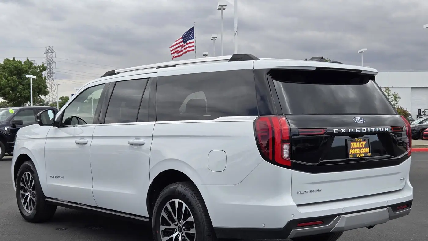 2025 Ford Expedition MAX Platinum