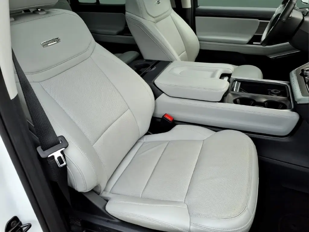 2025 Ford Expedition - $67,995