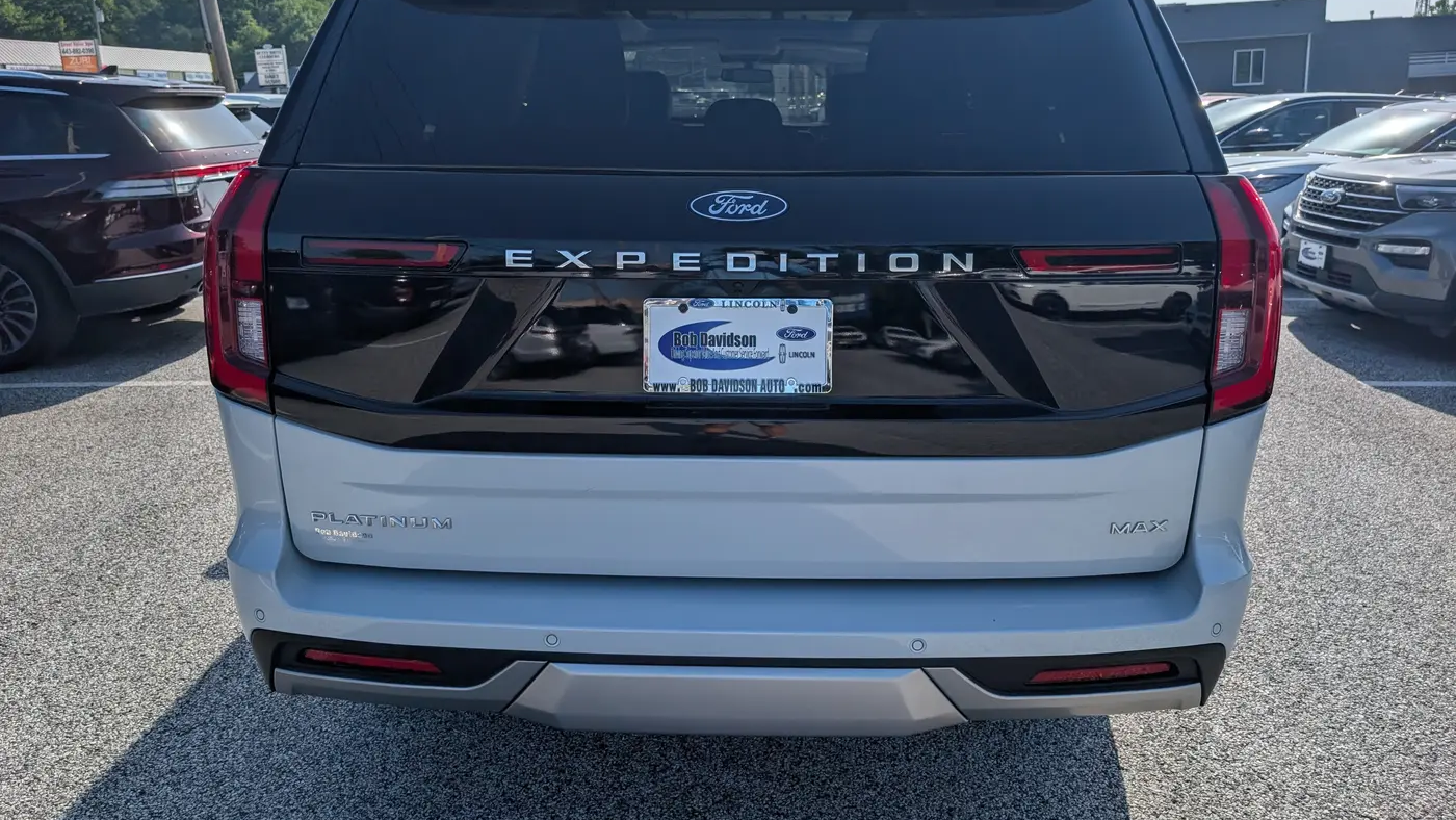 2025 Ford Expedition MAX Platinum