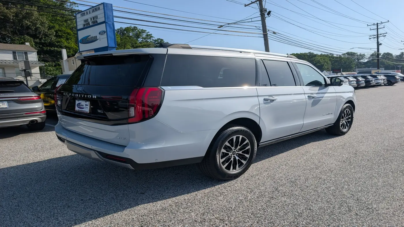 2025 Ford Expedition MAX Platinum