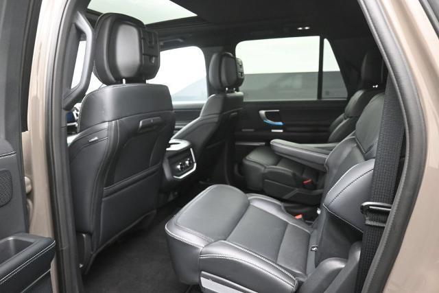 2027 Ford Expedition - $82,998