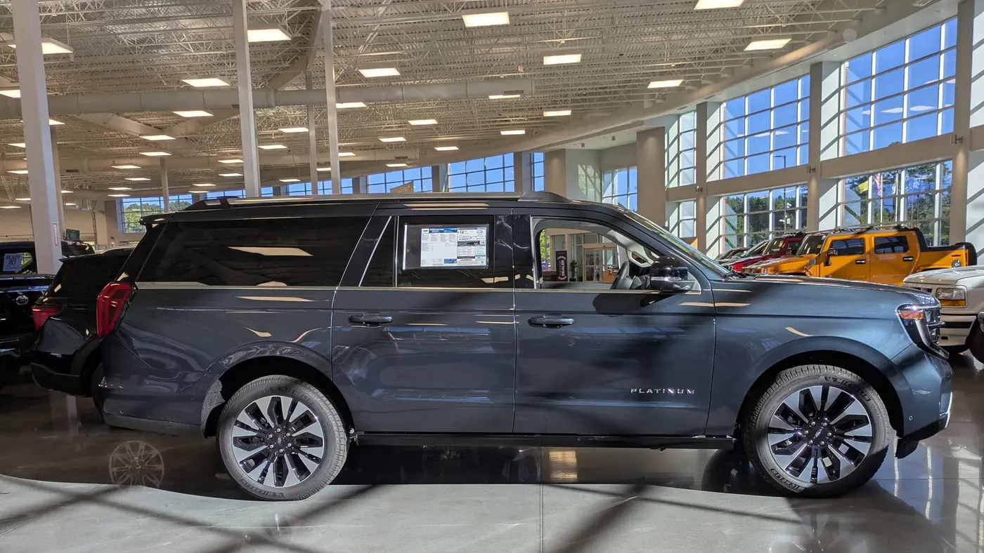 2025 Ford Expedition MAX Platinum