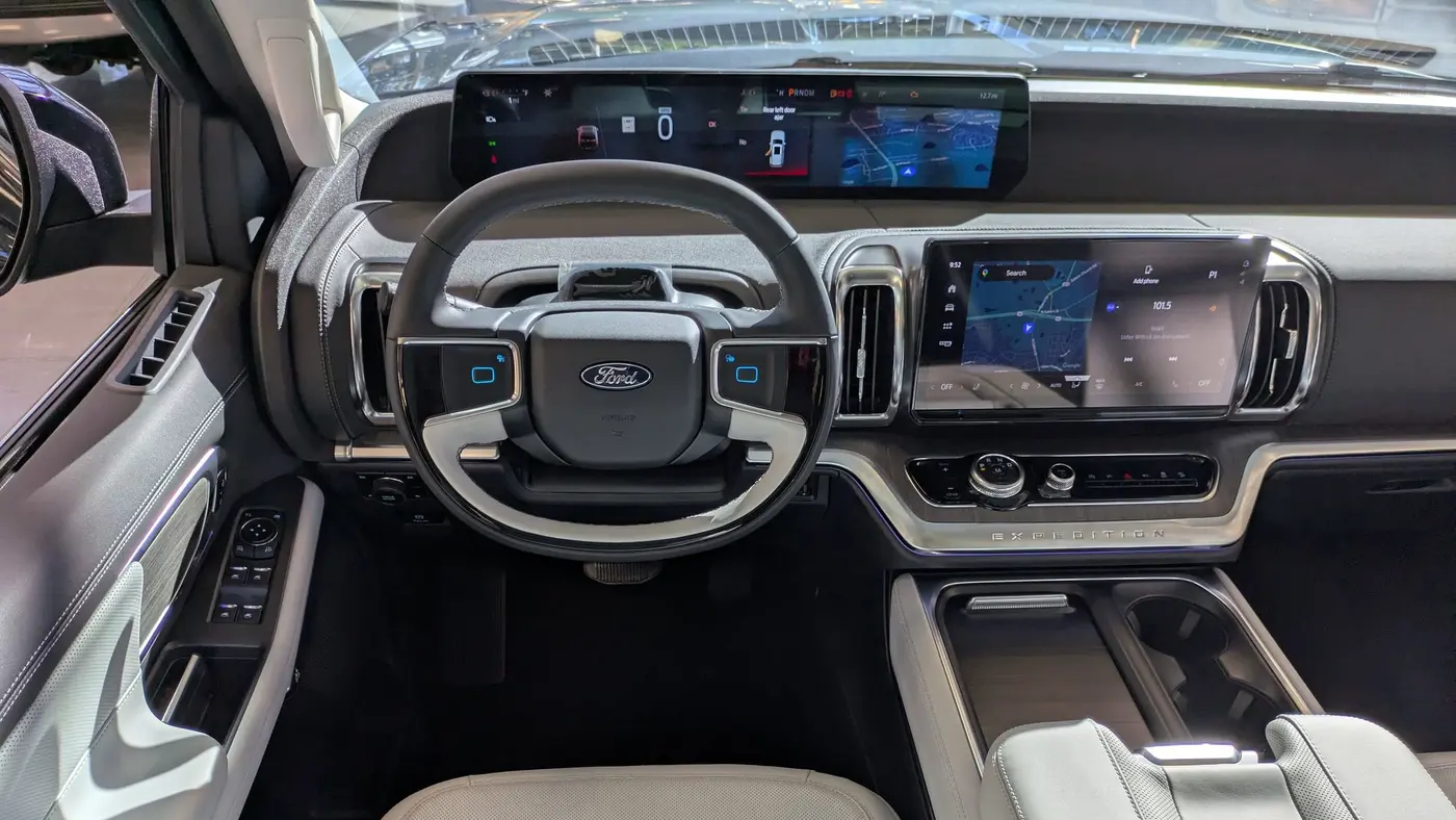 2025 Ford Expedition MAX Platinum