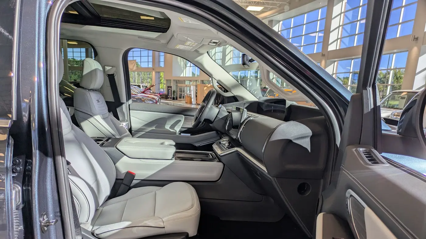 2025 Ford Expedition MAX Platinum