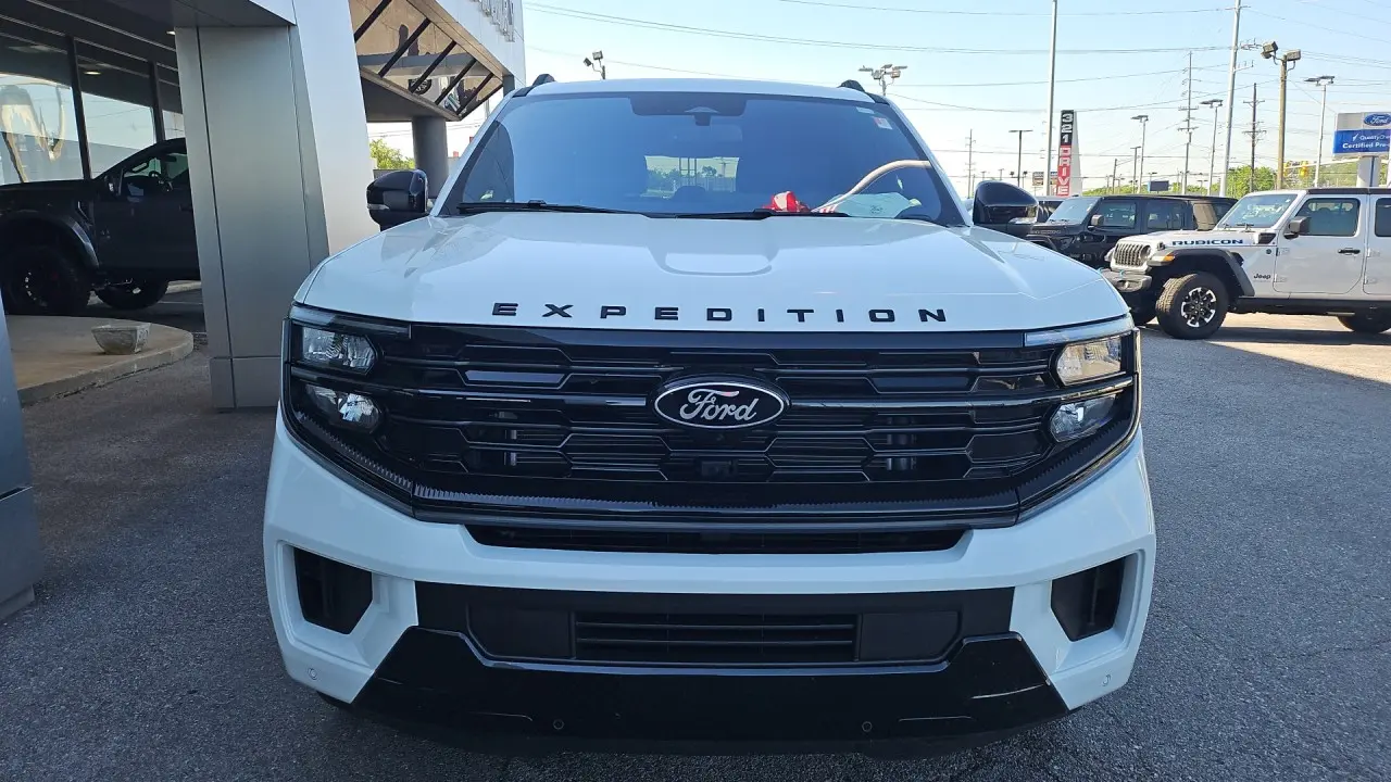 2025 Ford Expedition MAX Platinum