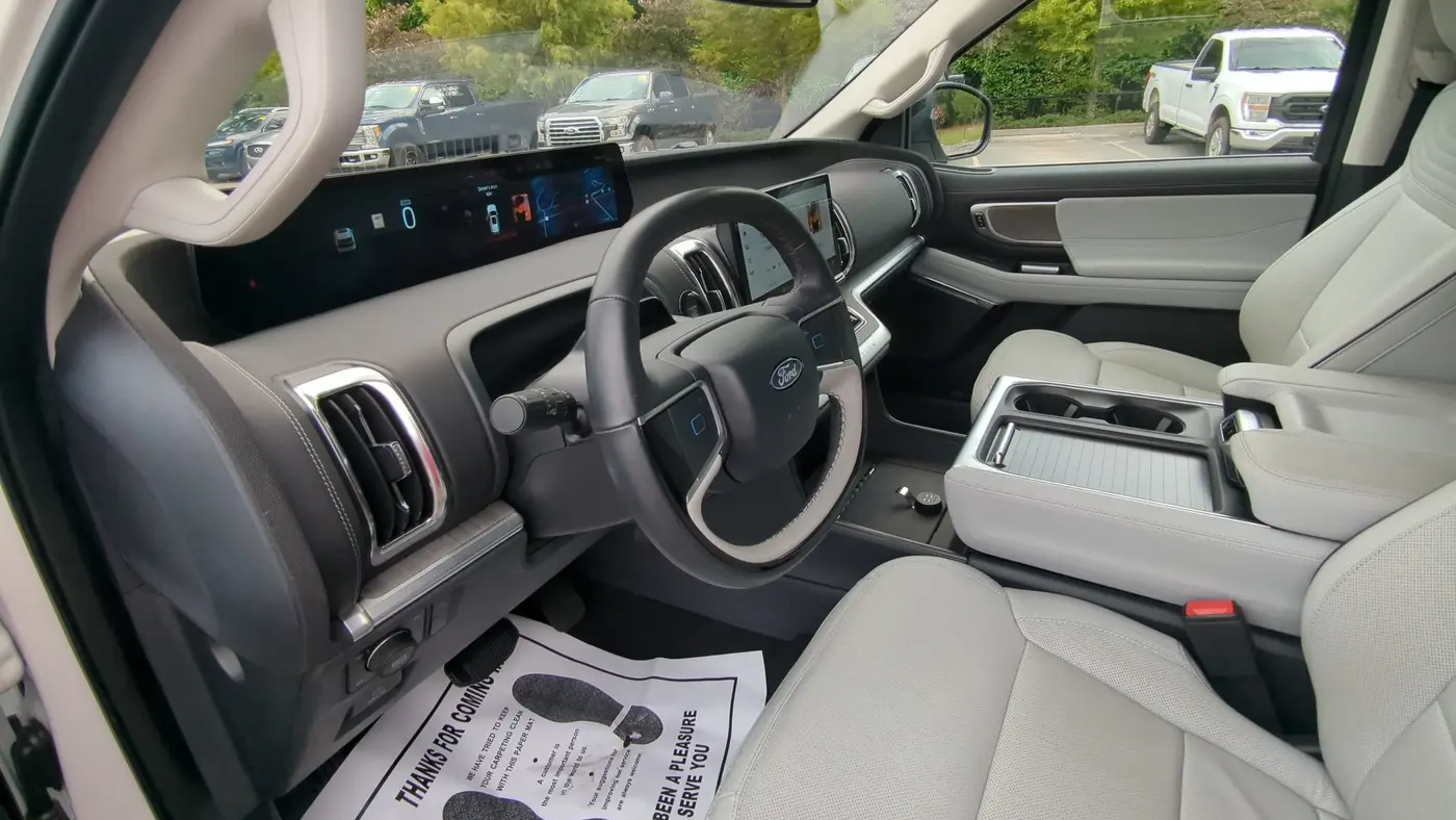 2025 Ford Expedition MAX Platinum