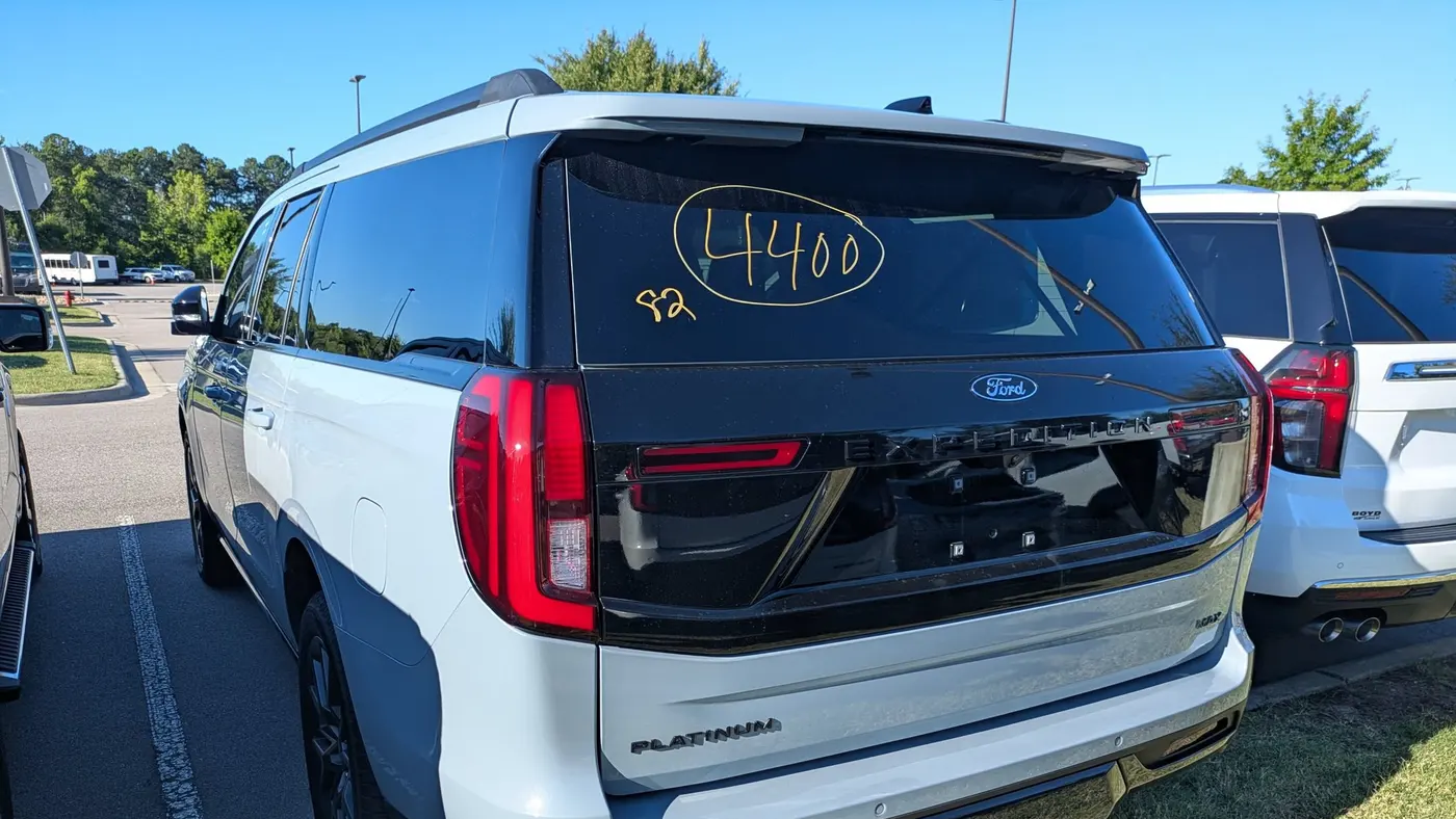 2025 Ford Expedition MAX Platinum