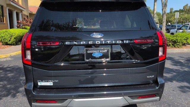 2025 Ford Expedition MAX Platinum