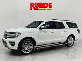 2022 Ford Expedition MAX with Star White Metallic Tri-Coat Exterior
