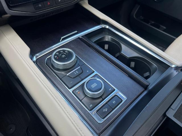 2022 Ford Expedition - $44,000