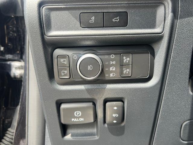 2022 Ford Expedition - $44,000