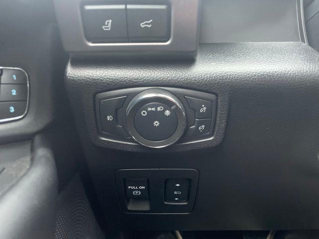2021 Ford Expedition - $41,995