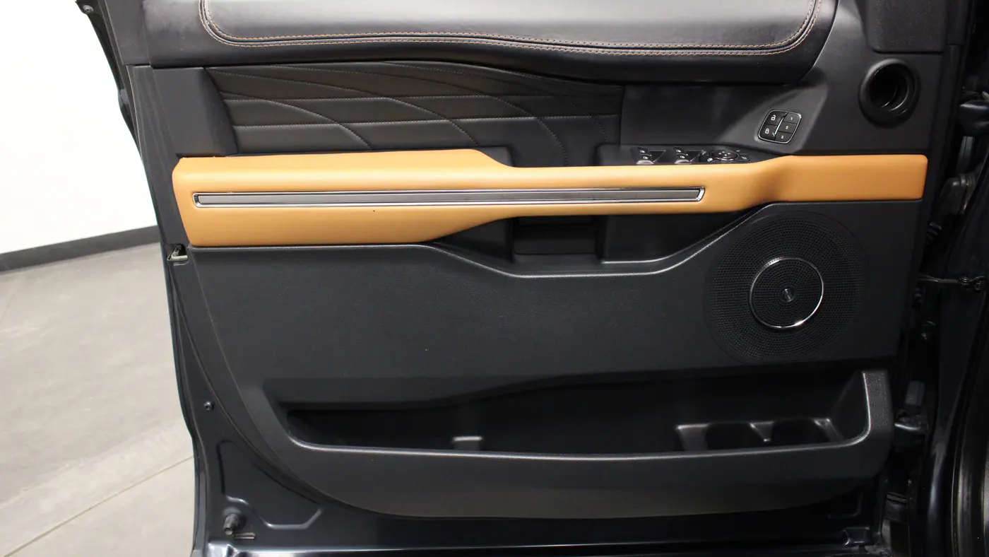 2022 Ford Expedition MAX Platinum