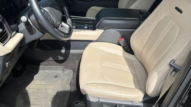 2022 Ford Expedition MAX Platinum