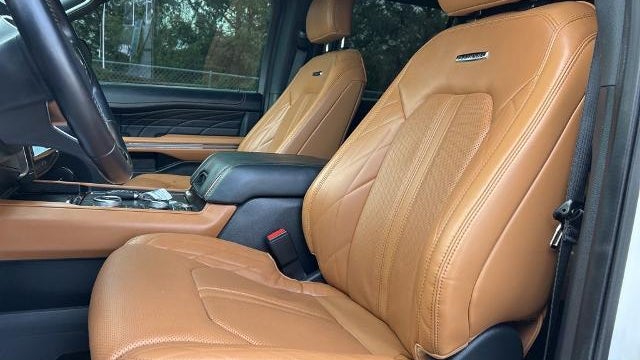 2022 Ford Expedition MAX Platinum