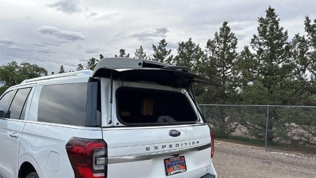 2022 Ford Expedition MAX Platinum