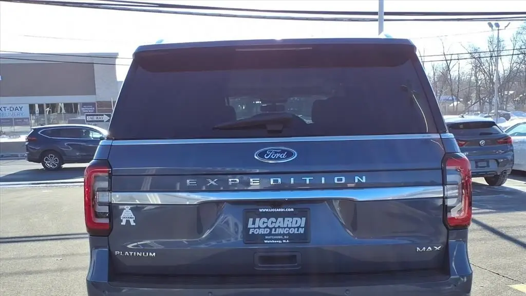 2022 Ford Expedition MAX Platinum