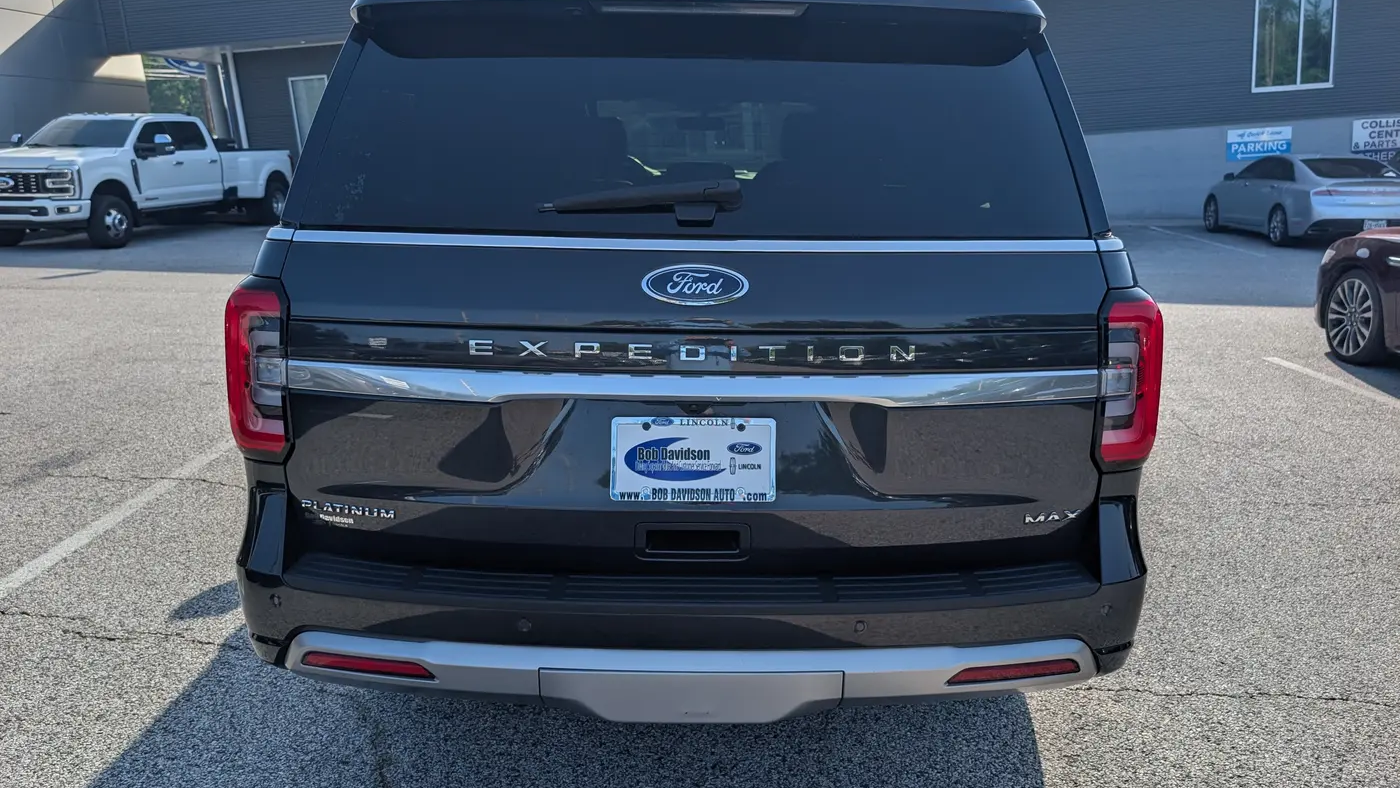 2022 Ford Expedition MAX Platinum