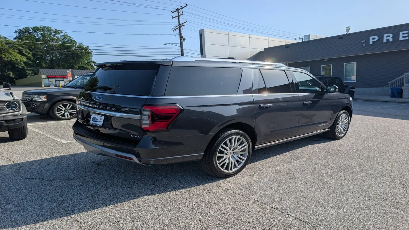 2022 Ford Expedition MAX Platinum