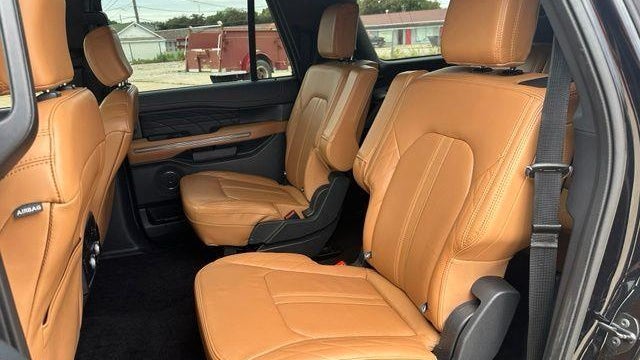 2022 Ford Expedition MAX Platinum